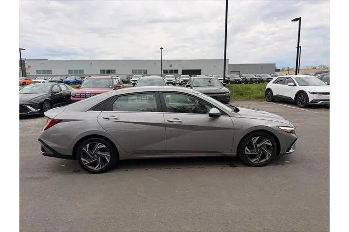 $21500 : Hyundai ELANTRA 2024 Limited image 3