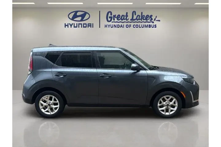 $13433 : Kia Soul 2023 LX 4dr Crossov image 6