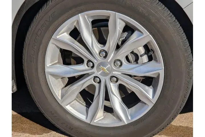 $18033 : Chevrolet Malibu 2024 LT 4dr image 9