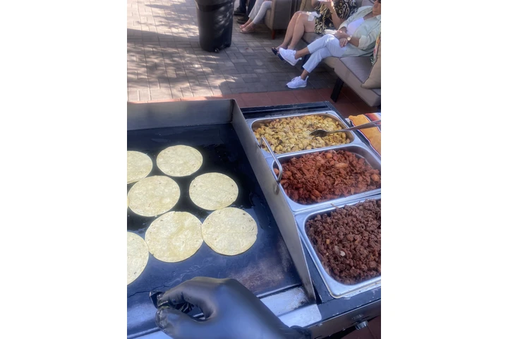 TACOS  LÓPEZ image 9