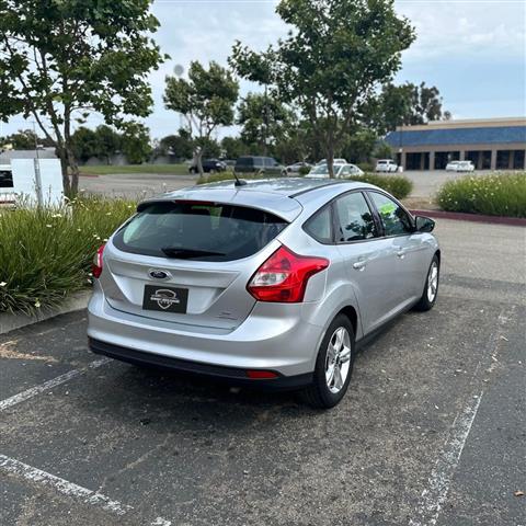 $6999 : 2013 Ford Focus Hatchback image 5