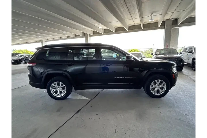$27222 : Jeep Grand Cherokee L 2023 4 image 3