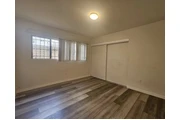 $1965 : 2 Bed Apt In N Kenmore Ave, LA thumbnail
