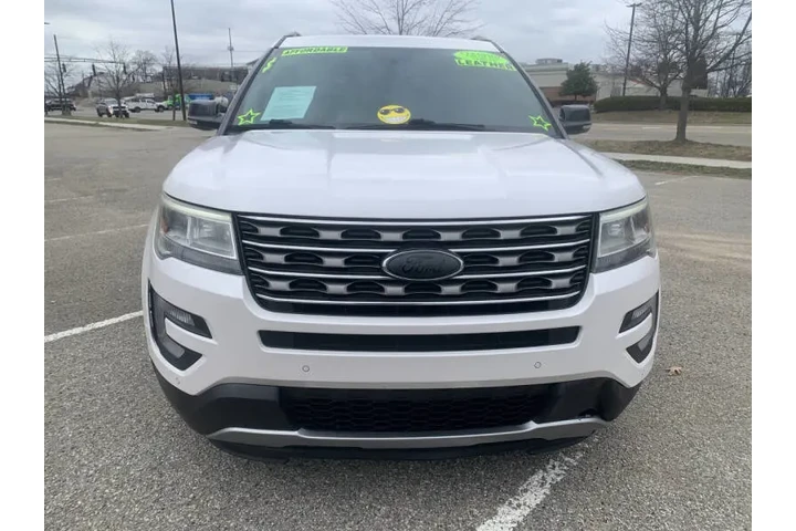 $9995 : 2017 Explorer XLT image 9