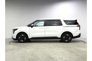 $39998 : Kia Carnival Hybrid 2026 LXS thumbnail