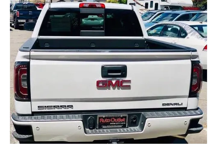 2014 GMC Sierra 1500 Denali image 3