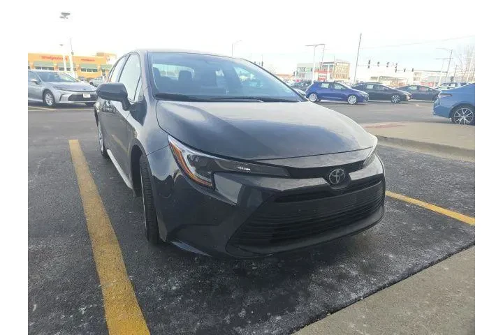$18991 : Toyota Corolla 2024 LE 4dr S image 1