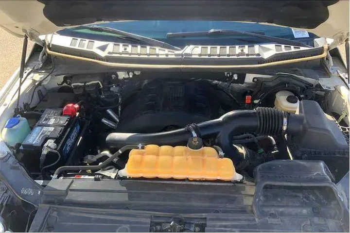 $25985 : Ford F-150 2015 4x4 XLT 4dr image 10