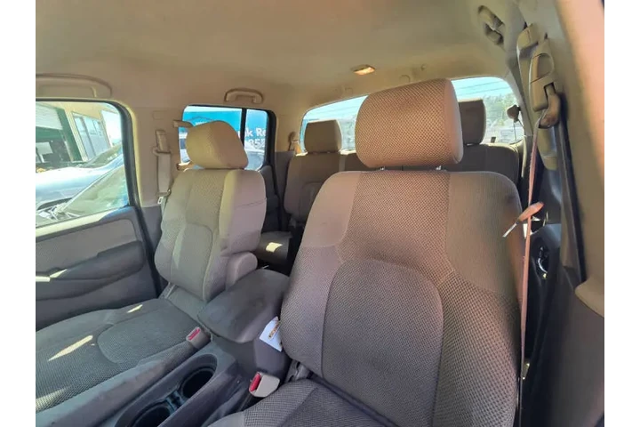 $9777 : 2008 Frontier SE V6 image 7