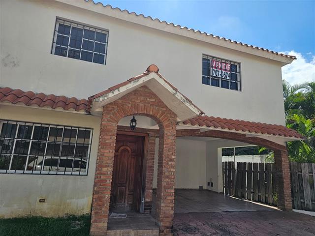 $270000 : Vendo Residencia de 314.57 m2 image 1