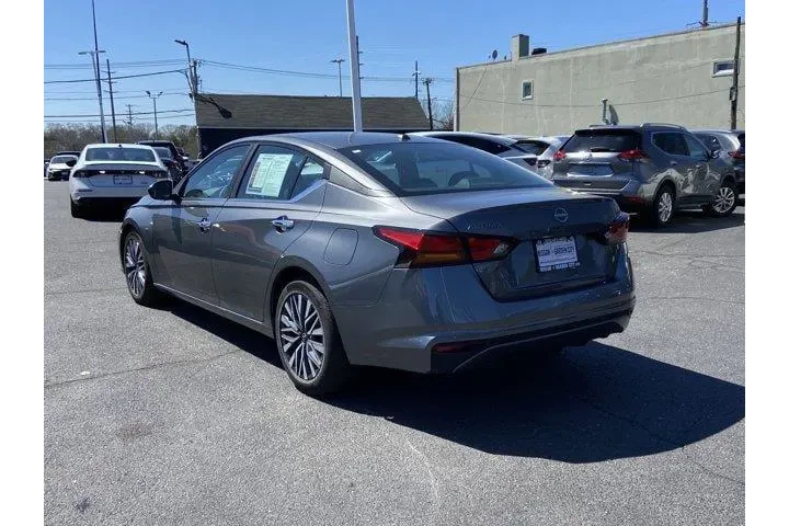 $17167 : Nissan Altima 2025 2.5 SV 4d image 8