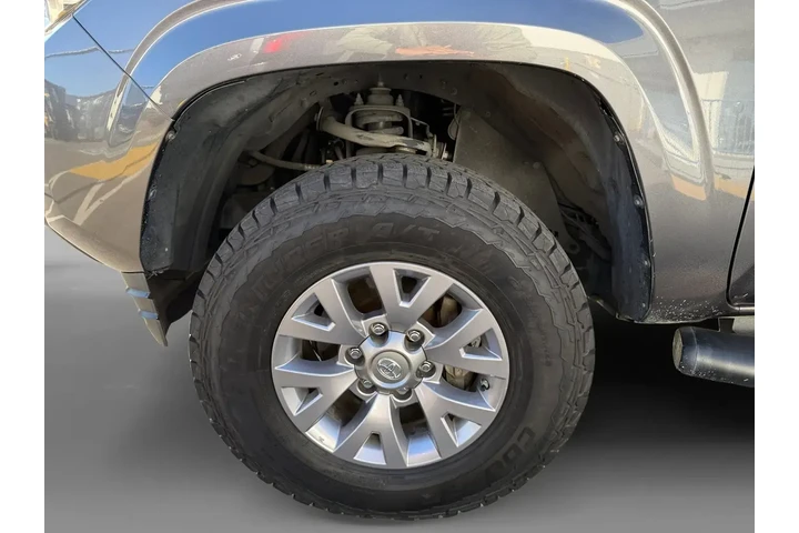 $18400 : Toyota Tacoma 2019 4x2 SR 4d image 9