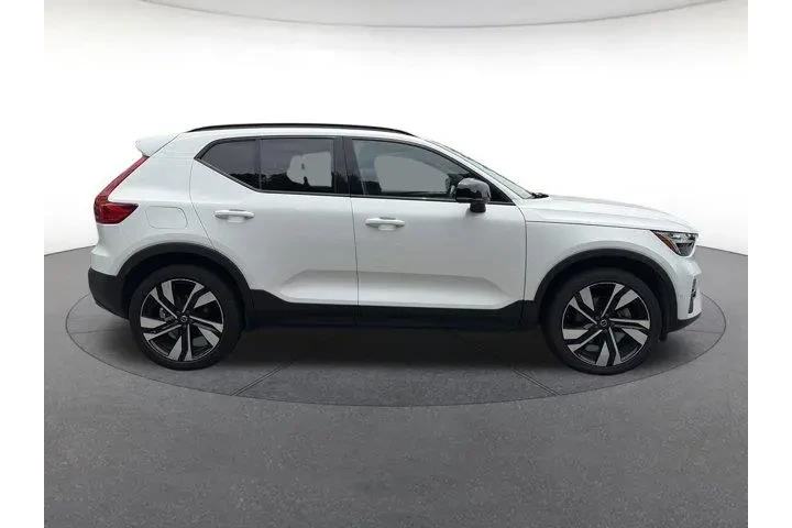 $29488 : Volvo XC40 2024 AWD B5 Plus image 8