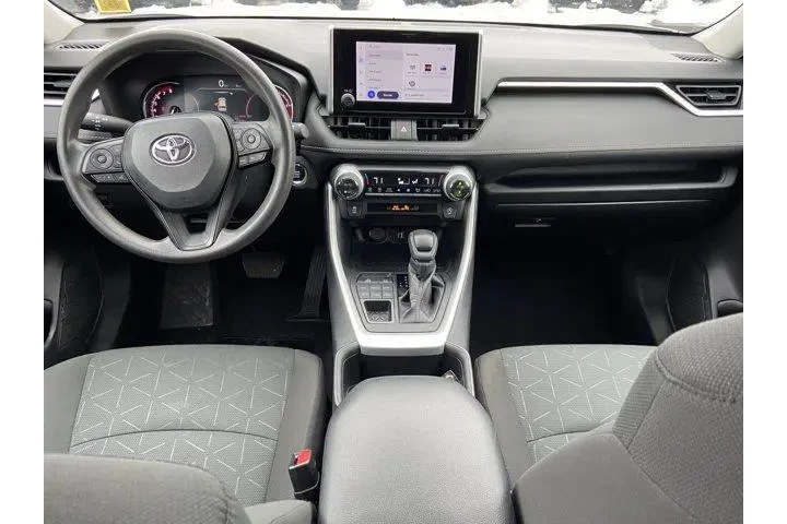 $25487 : Toyota RAV4 2024 AWD XLE 4dr image 10