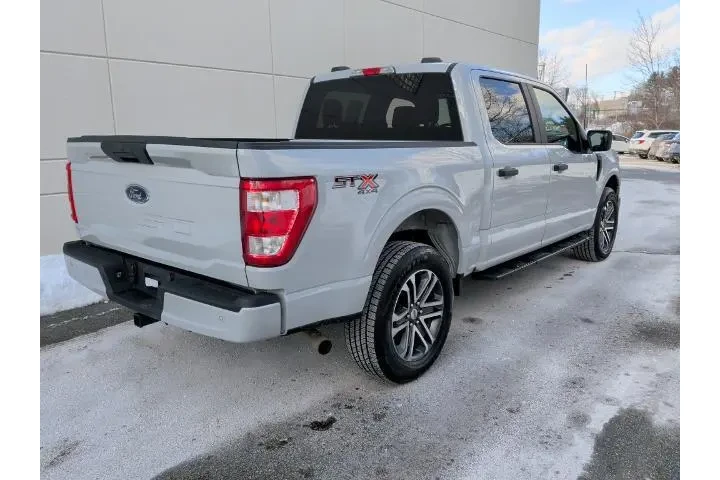 $39595 : Ford F-150 2023 4x4 XL 4dr S image 7