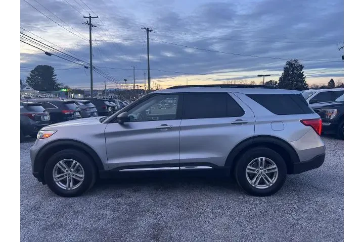 $27914 : Ford Explorer 2022 AWD XLT 4 image 5