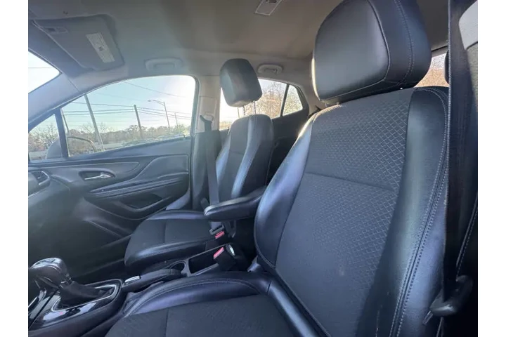 $7999 : 2018 Encore Preferred II image 6