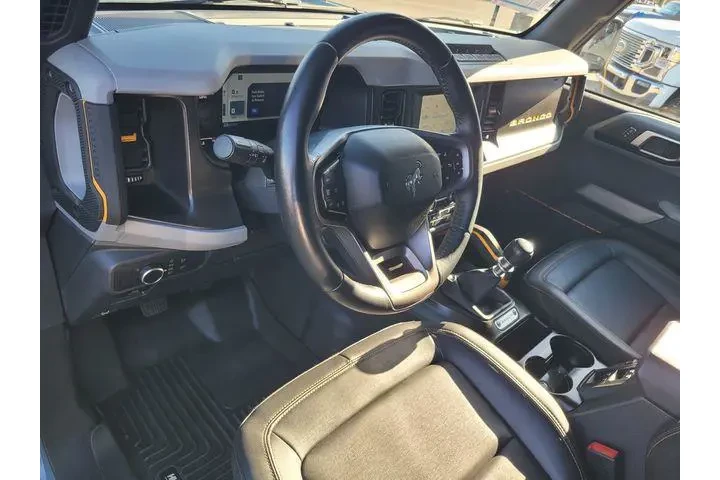 $39607 : Ford Bronco 2022 4x4 Base Ad image 9