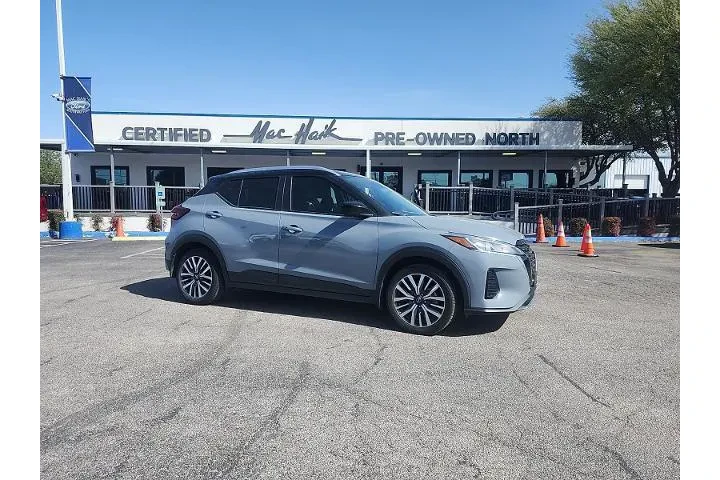 $17398 : Nissan Kicks 2023 SV 4dr Cro image 1