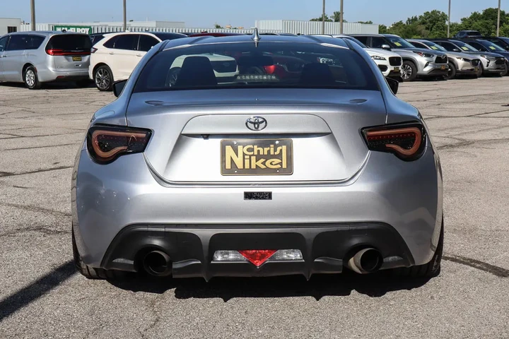 $23048 : 2019 86 Auto image 5