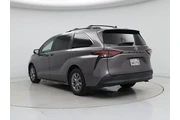 $35998 : Toyota Sienna 2021 LE 8-Pass thumbnail