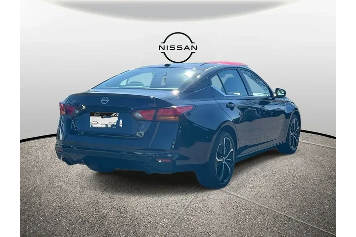 $19995 : Nissan Altima 2025 2.5 SR 4d image 8