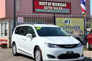 2018 Pacifica en Detroit