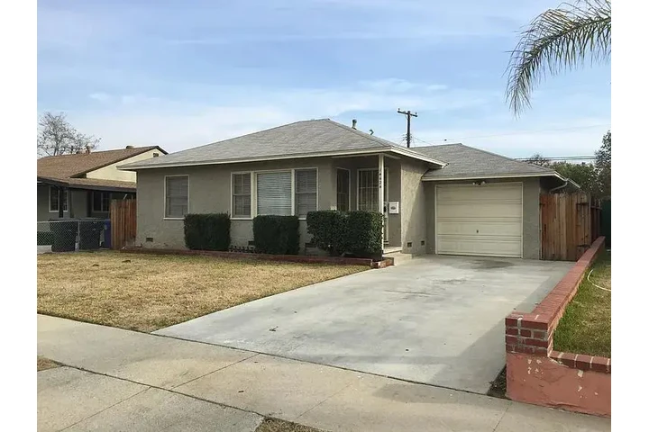 $1900 : 2bedroom and 1bathroom image 1