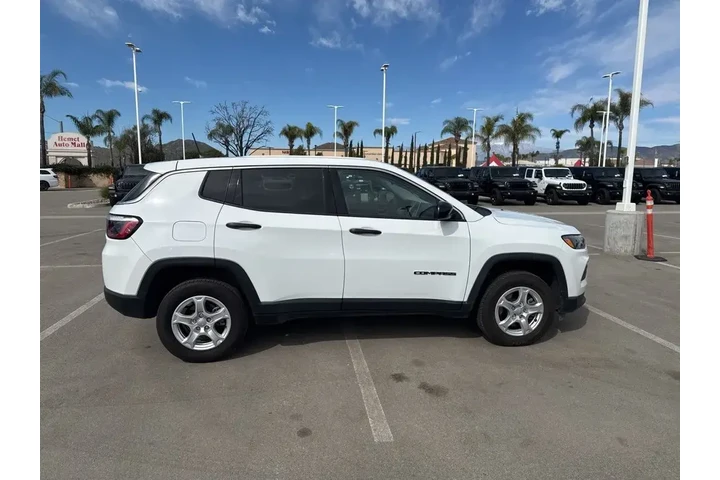 $22998 : Jeep Compass 2022 4x4 Sport image 9