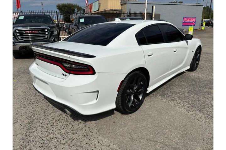 2022 Charger R/T image 4