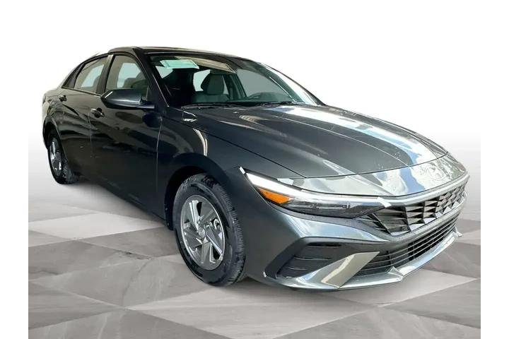 $23483 : Hyundai ELANTRA 2025 SE 4dr image 2