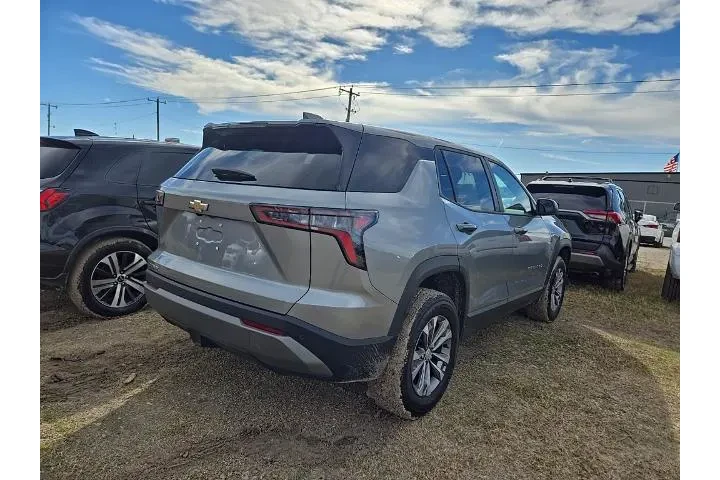 $23875 : Chevrolet Equinox 2025 LT 4d image 3