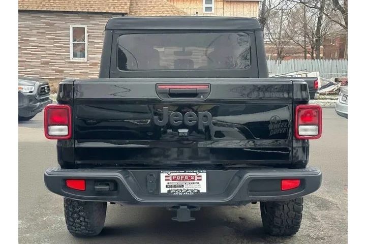 $32995 : 2022 Gladiator Willys image 8