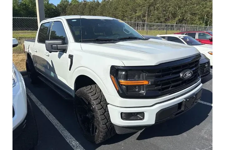 $39980 : Ford F-150 2024 4x2 XLT 4dr image 2