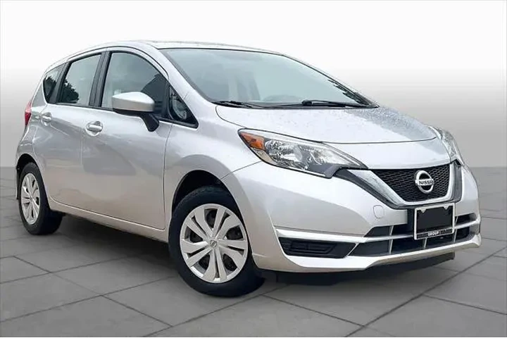 $7028 : Nissan Versa Note 2017 SV 4d image 1