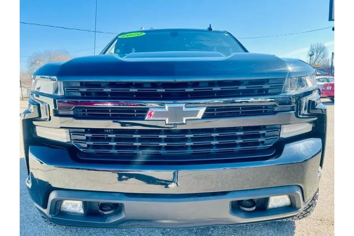 2020 Silverado 1500 RST Crew image 2