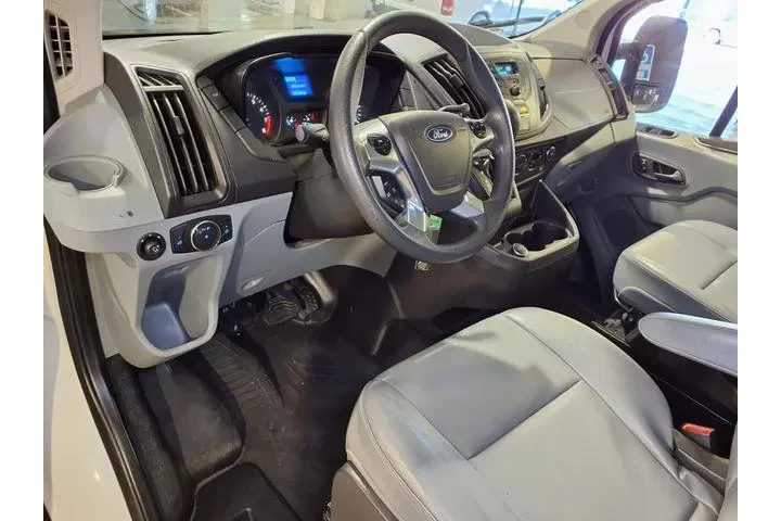 $25998 : Ford Transit 2019 250 3dr SW image 4