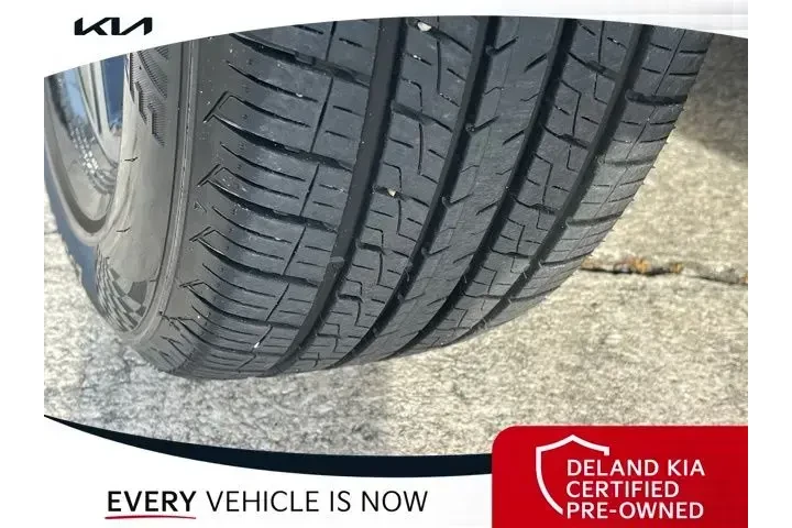 $17973 : Kia Sportage 2023 LX 4dr SUV image 2