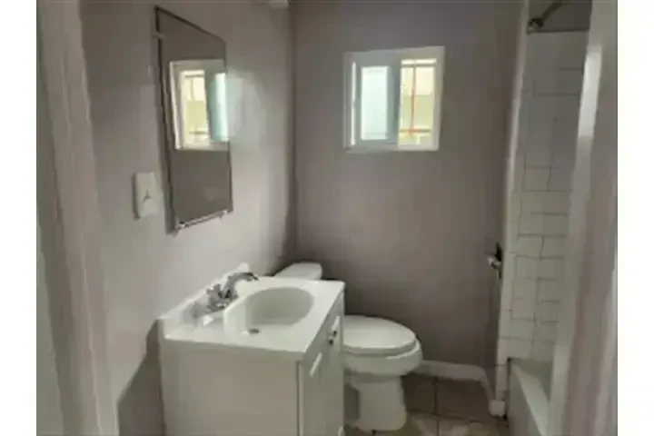 $1675 : APT. 1-RECAMARA/ 1-BAÑO image 4