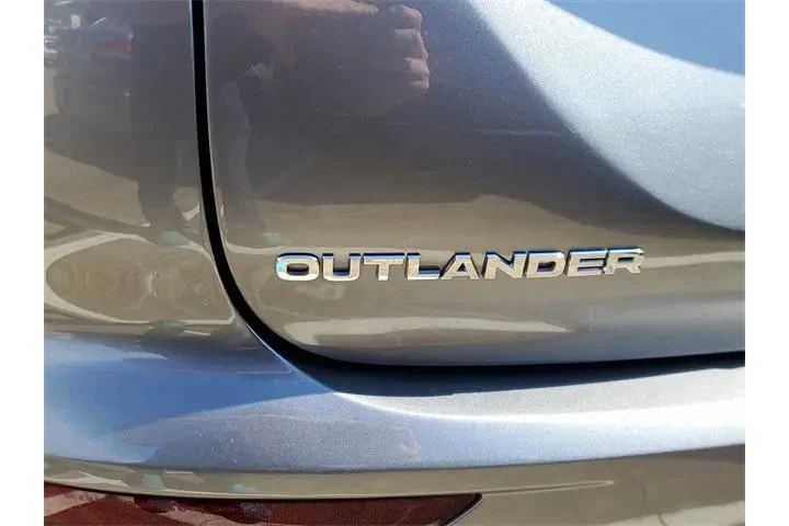 $22988 : Mitsubishi Outlander 2024 AW image 8