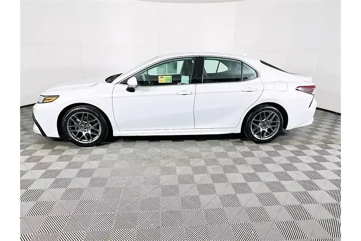 $28800 : Toyota Camry 2024 XSE 4dr Se image 4