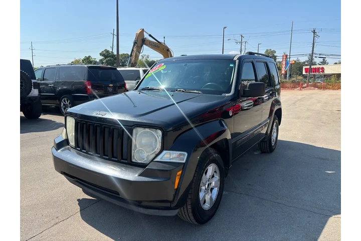 $5980 : 2011 Liberty 4WD 4dr Sport image 6