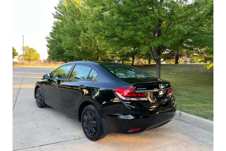 $6997 : 2015 Civic LX image 9