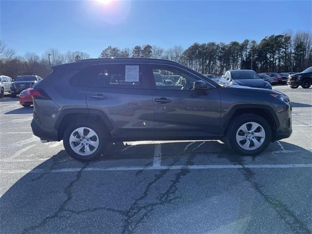 $11000 : 2019 Toyota RAV4 LE FWD image 4