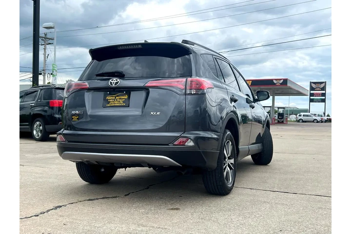 $15999 : 2018 RAV4 XLE FWD image 9