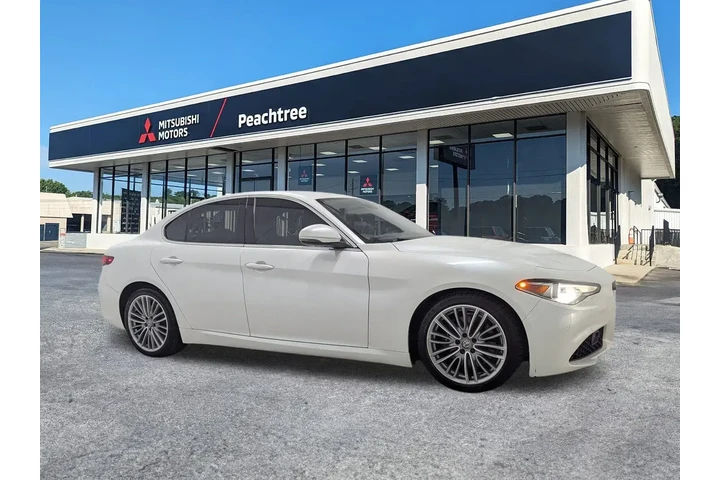 $16197 : Alfa Romeo Giulia 2017 Ti 4d image 1