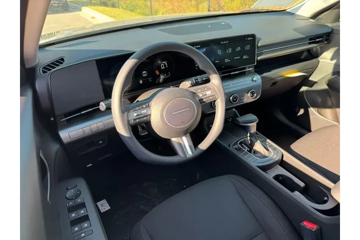 $25850 : Hyundai KONA 2026 SE 4dr SUV image 2