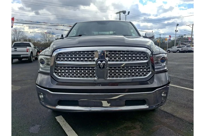 $22300 : 2016 RAM 1500 Laramie Quad Ca image 2