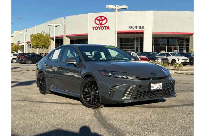 $30820 : Toyota Camry 2025 SE 4dr Sed image 1