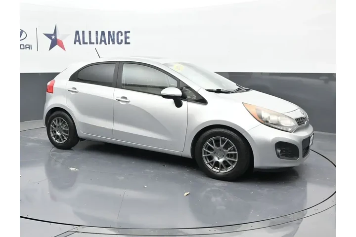 $9925 : Kia Rio 5-Door 2015 SX 4dr W image 10